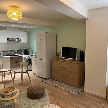 Studio Hyeres -Rue Pietonne Climatisation Lit 160 Tout Equipe - Sabrina ภายนอก รูปภาพ