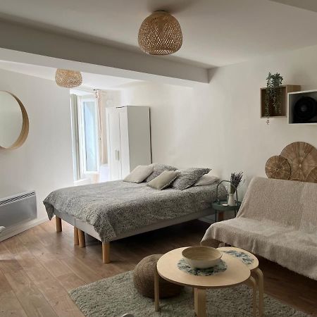Studio Hyeres -Rue Pietonne Climatisation Lit 160 Tout Equipe - Sabrina ภายนอก รูปภาพ